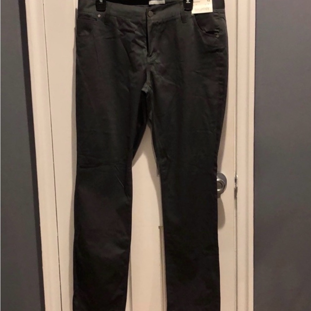 New York & Company Women's Skinny Pants in Black